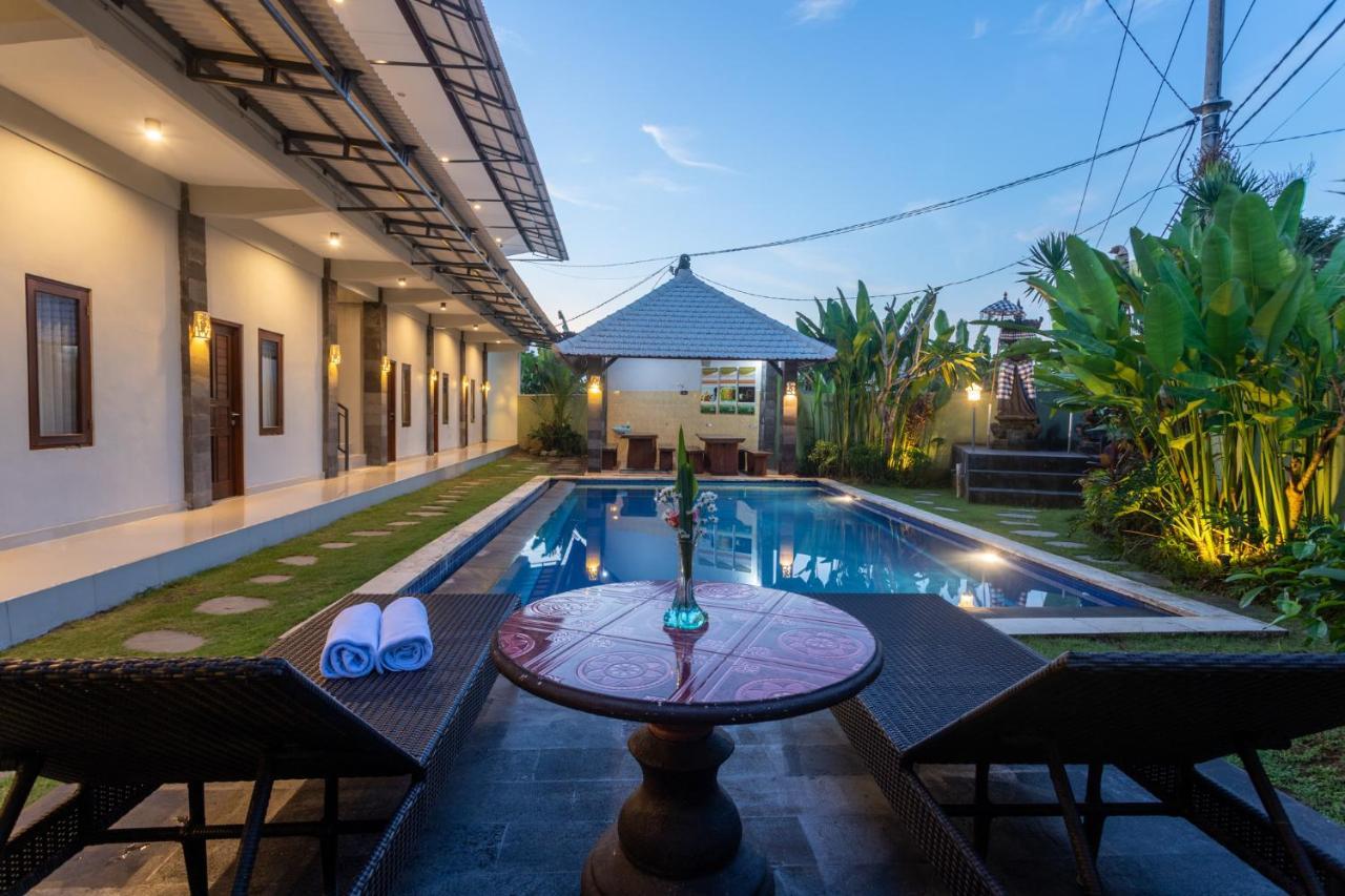 Cempaka Mas Guest House Canggu Buitenkant foto
