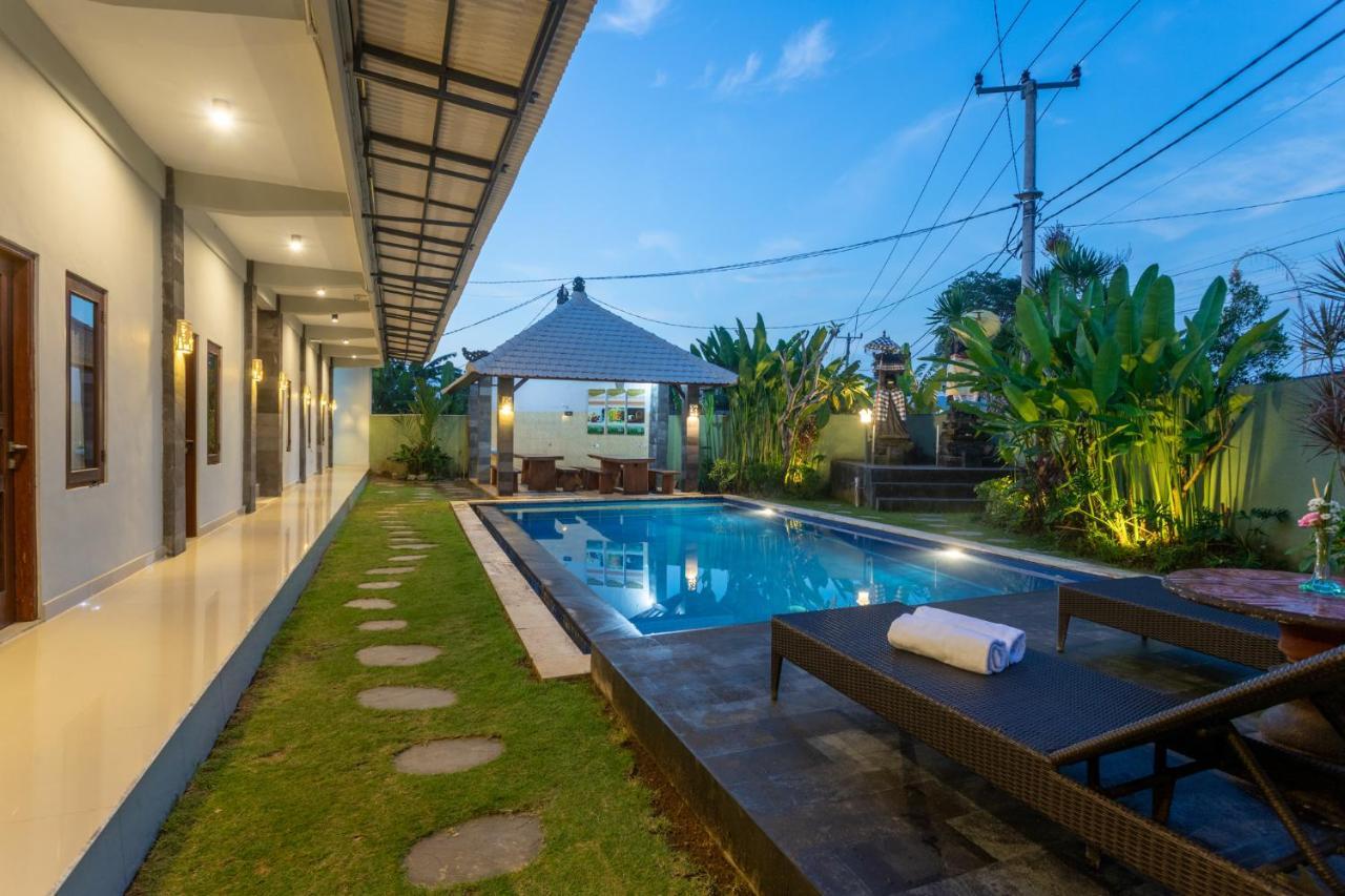 Cempaka Mas Guest House Canggu Buitenkant foto