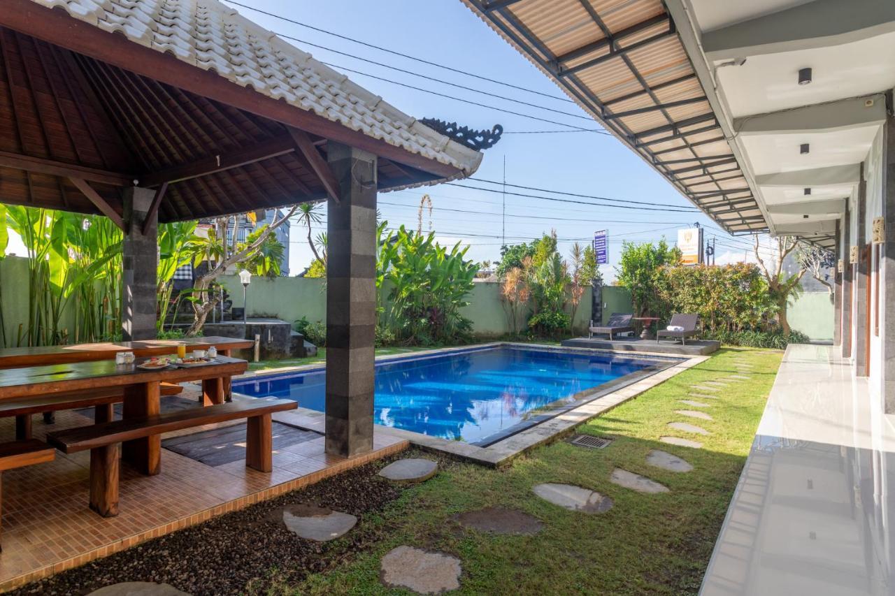 Cempaka Mas Guest House Canggu Buitenkant foto